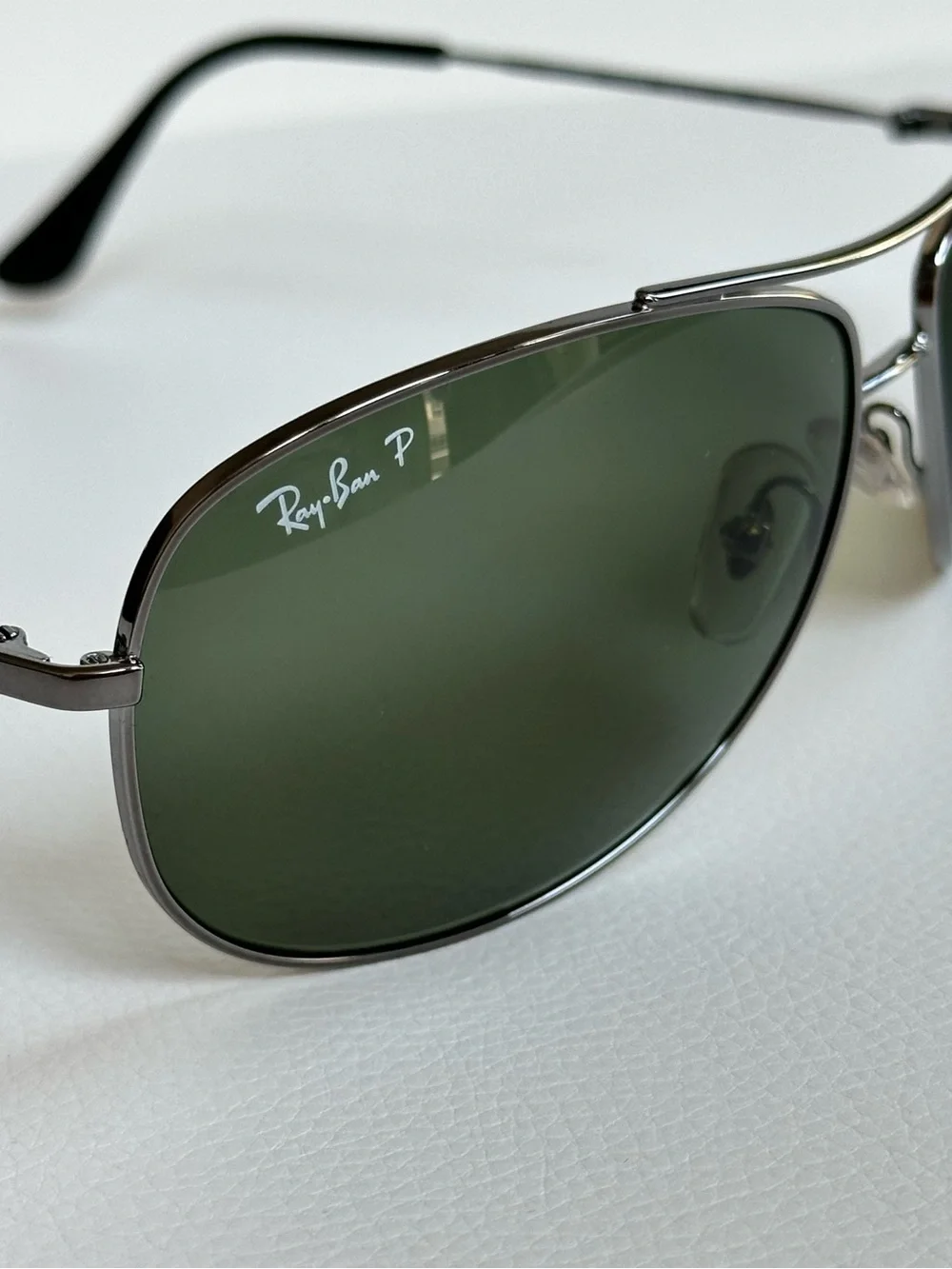 Ray-Ban 3293 Aviator Polarized Sunglasses Gunmetal Pilot Frame Green Lenses 63mm